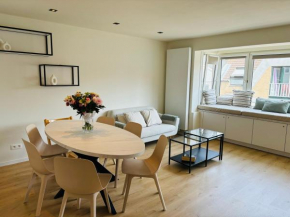 Hip en lichtrijk appartement vlakbij het strand
